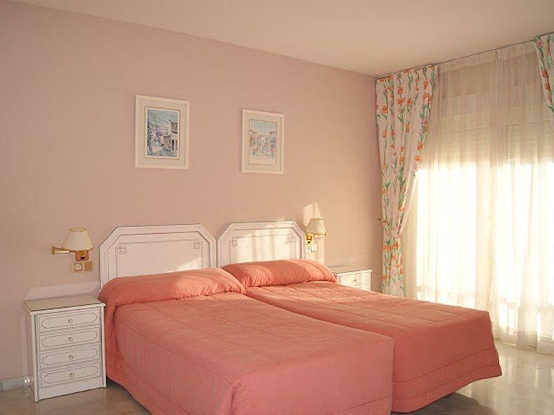 First Flatotel Internacional Benalmádena Exterior photo